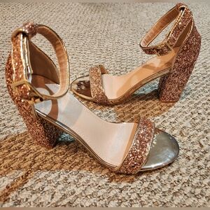 🔵LADIES SHOES sz 37 (7) , NWOT